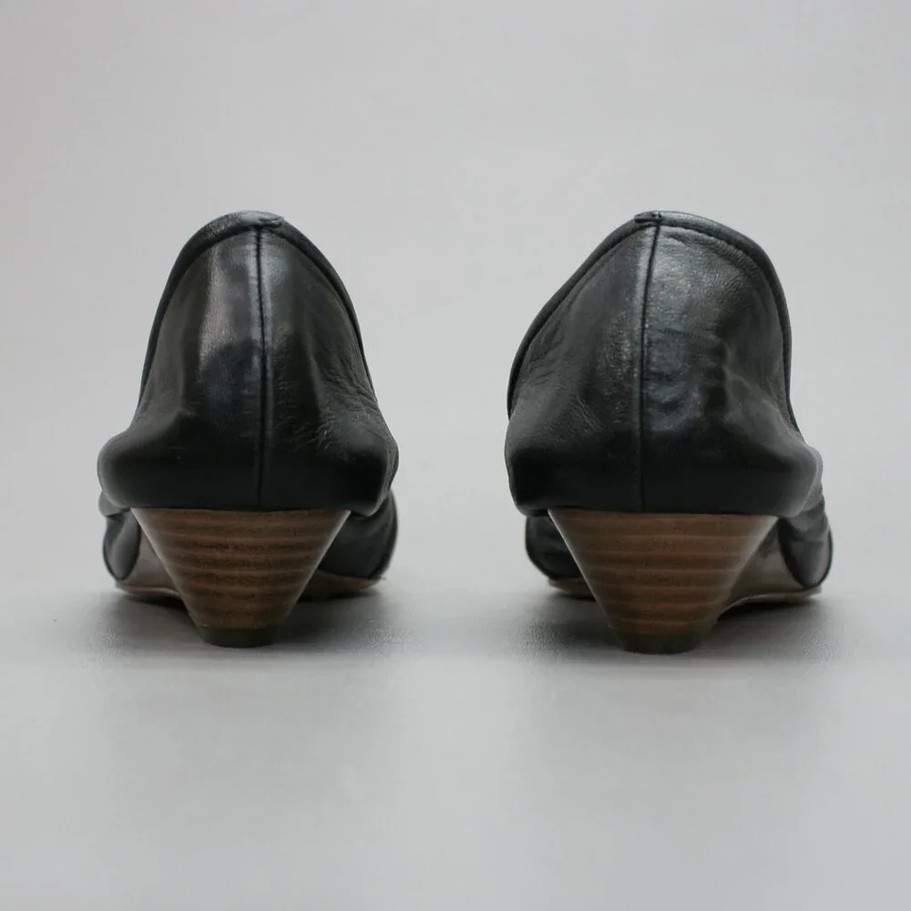Cole Haan Ladies 9.5 Amari NikeAir Black Leather Open-toe Wedge Pump Heels Shoes - Picture 3 of 12